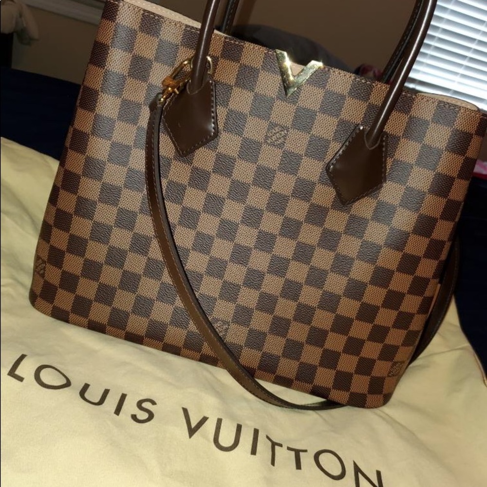 Louis Vuitton Kensington Damier Handbag